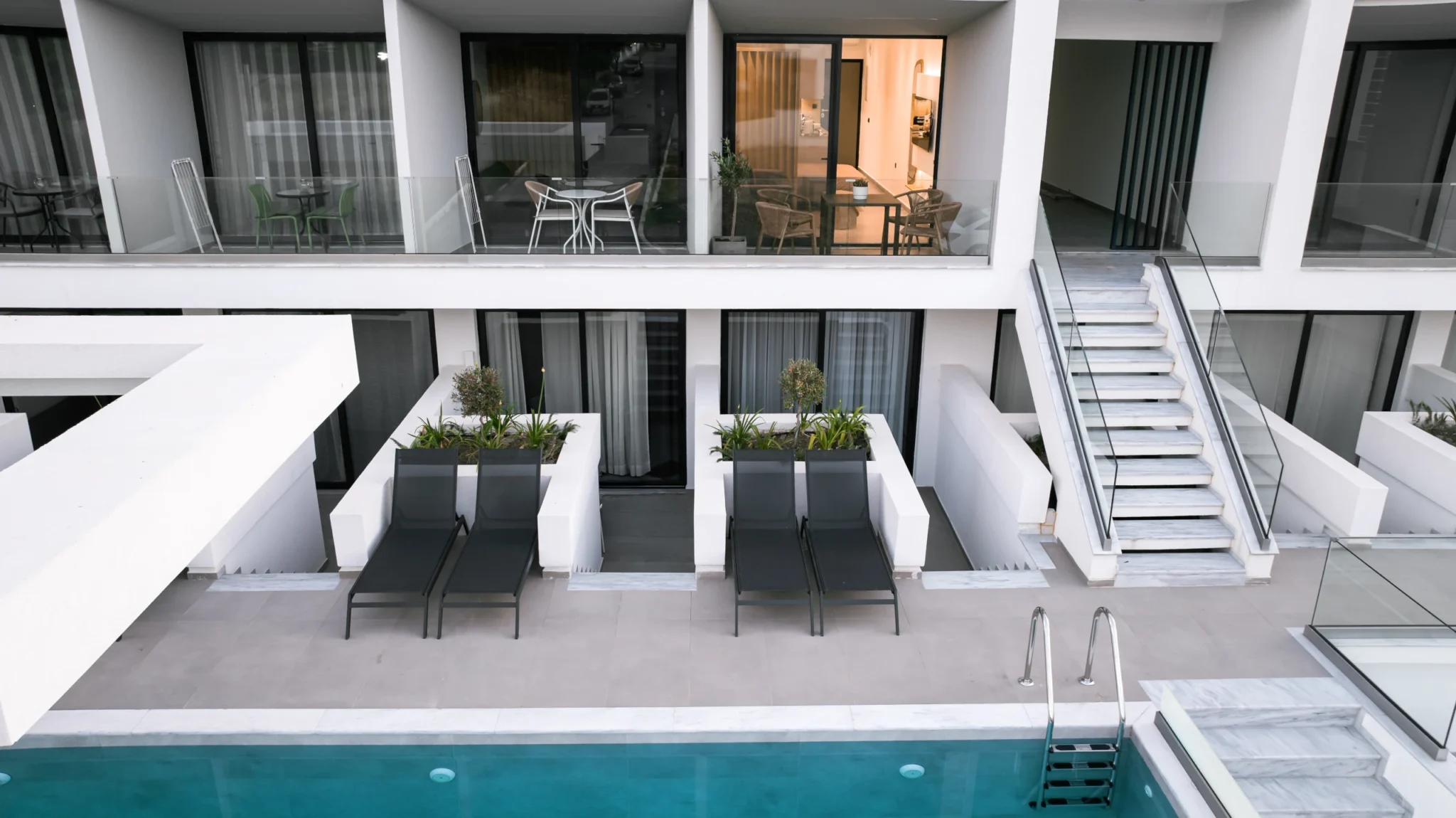 nemausa balcony3