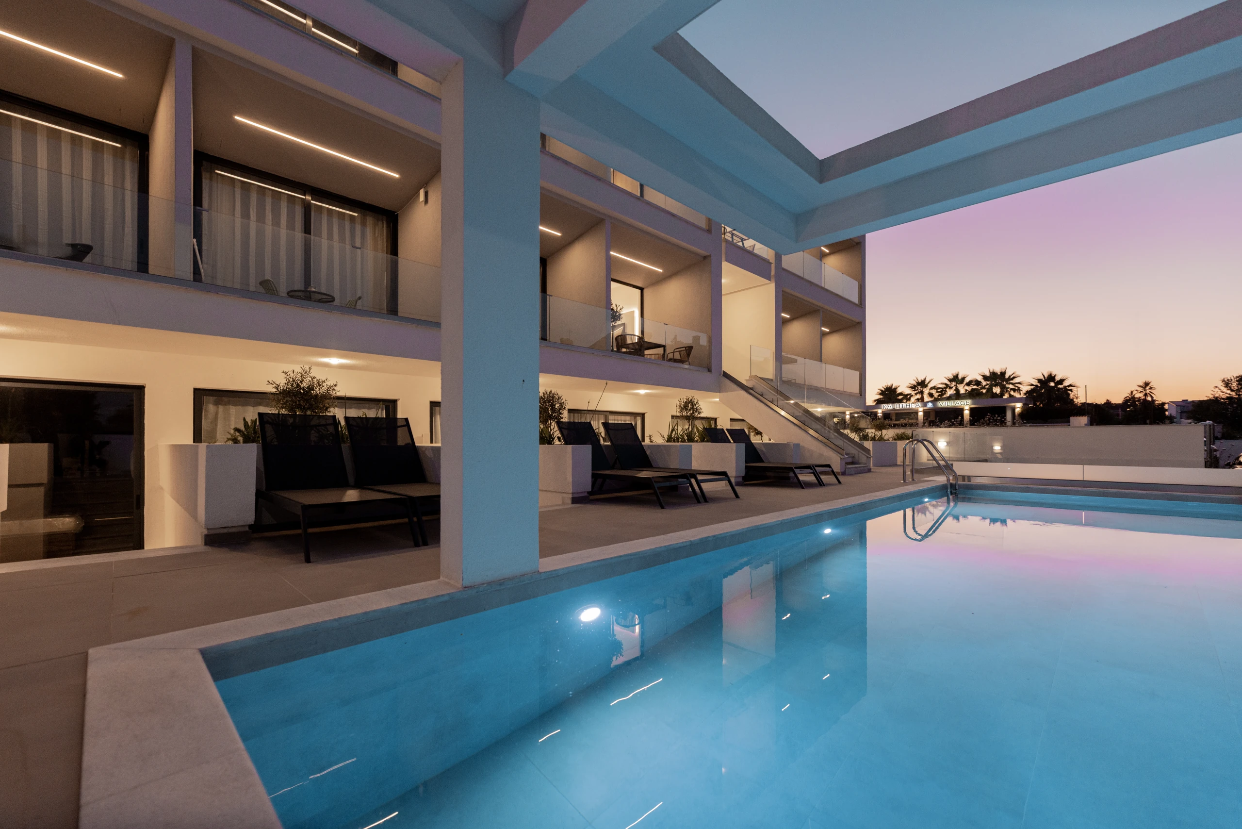nemausa pool4